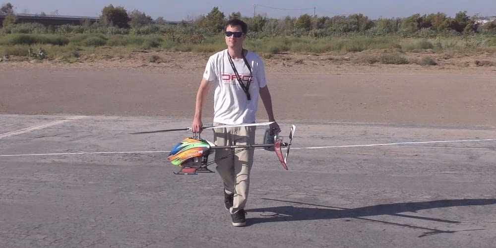 Ben Storick TREX 700 DFC Helis Buzzin The Border Sept 9 2016